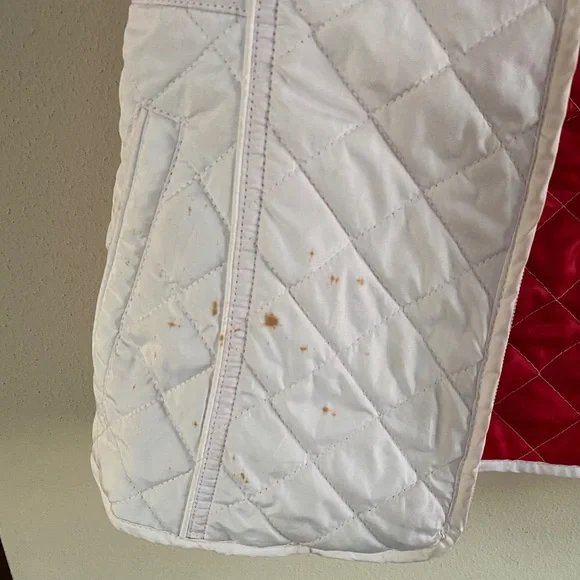 Thin white vest - Picture 2 of 8